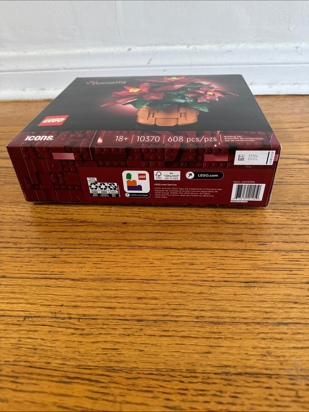 LEGO Icons Poinsettia Plant Building Set and Centerpiece Table Decoration 10370 - Picture 2 of 5